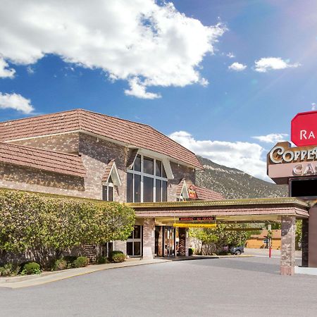 Ramada By Wyndham Ely Hotel Ngoại thất bức ảnh